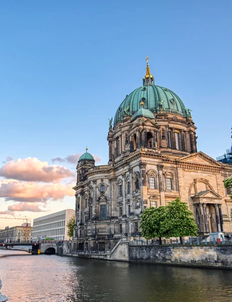 Catedral Berlim Localizada Ilha Dos Museus Bairro Mitte Berlim Alemanha — Fotografia de Stock