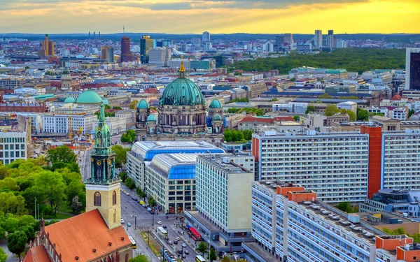 Gün Batımında Berlin Katedrali Nin Hava Manzarası — Stok fotoğraf
