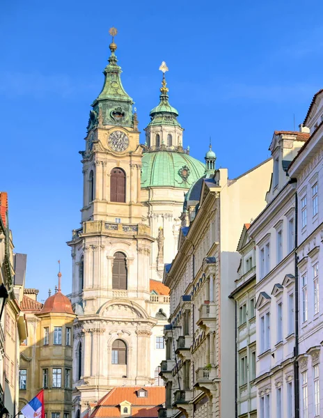 Die Nikolaus Kirche Und Die Straßen Von Prag Tschechische Republik — Stockfoto