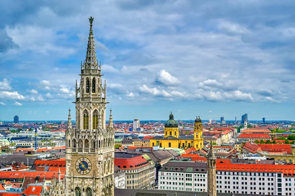 New Town Hall Βρίσκεται Στο Marienplatz Στο Μόναχο Γερμανία — Φωτογραφία Αρχείου