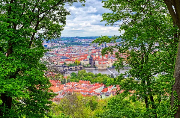 Uma Vista Praga República Checa Partir Petrin Hill Dia Ensolarado — Fotografia de Stock