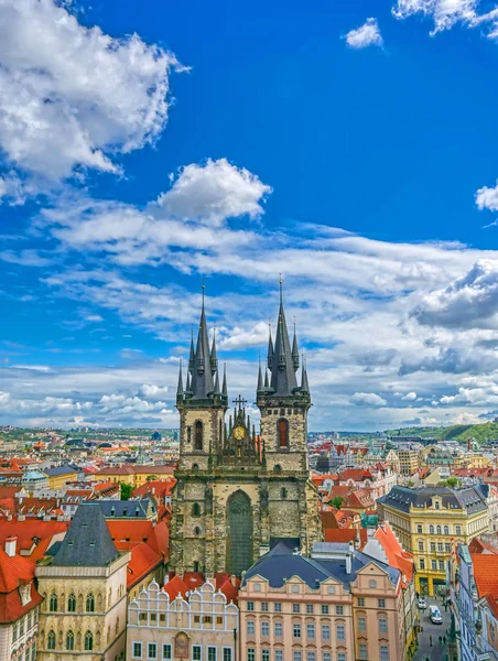 Die Kirche Unserer Lieben Frau Vor Tyn Auf Dem Altstadtplatz — Stockfoto