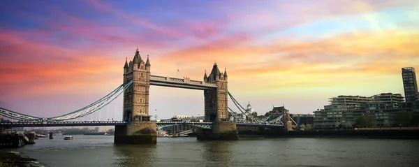 Tower Bridge Über Der Themse Bei Sonnenuntergang London Großbritannien — Stockfoto