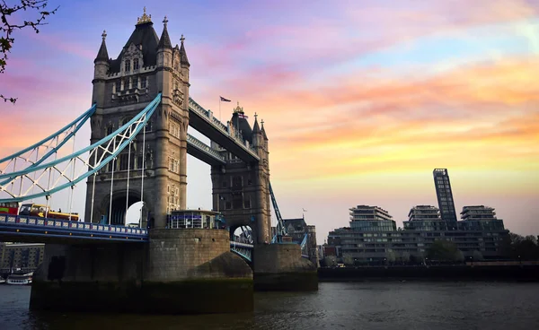 Tower Bridge Sobre Rio Tâmisa Pôr Sol Londres Reino Unido — Fotografia de Stock