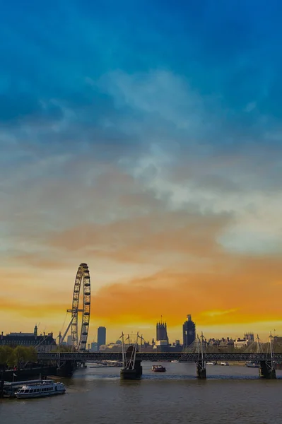 Blick Entlang Der Themse London Großbritannien Der Abenddämmerung — Stockfoto