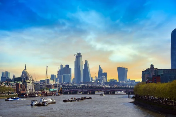 Pohled Temži Londýně Velká Británie Soumraku — Stock fotografie