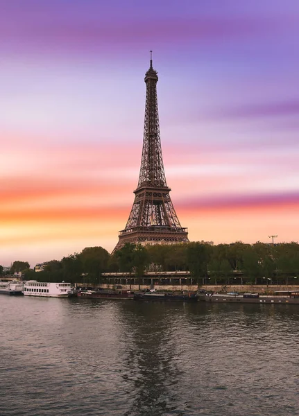 Puesta Sol Sobre Torre Eiffel Sena París Francia — Foto de Stock