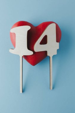 Kırmızı kalp valentine