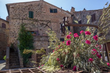 Monticchiello Toskana çiçek Festivali