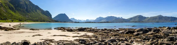 Ramberg Strand Und Berge Auf Flakstadoya Insel Lofoten Norwegen — Stockfoto