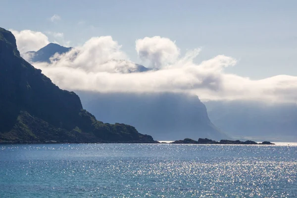 Väder Stranden Och Bergen Lofoten Norge — Stockfoto