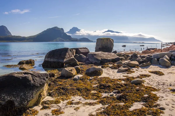 Haukland Playa Montañas Lofoten Noruega — Foto de Stock