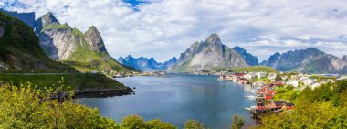Reine liman Lofoten Adaları Norveç'te