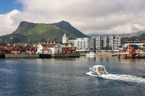 Svolvaer liman Lofoten Adaları Norveç'te