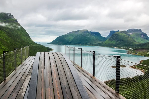 Regenachtige Wolken Boven Een Fjord Het Eiland Senja Noorwegen — Stockfoto