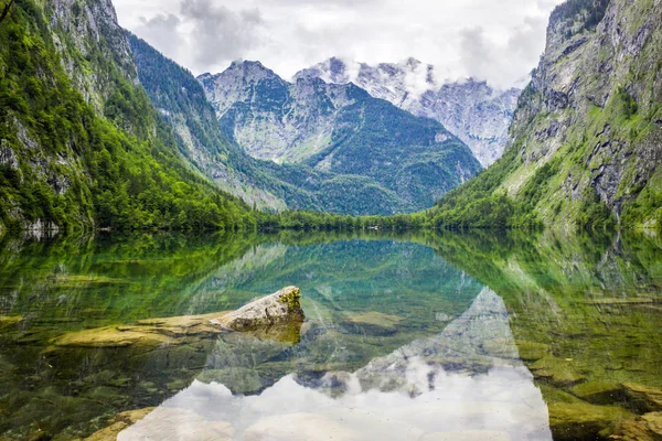 Chmury Nad Górskim Jeziorem Obersee Niemczech Alpach — Zdjęcie stockowe