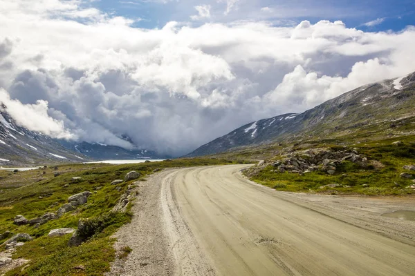 Storm Wolken Bergweg Noorwegen — Stockfoto