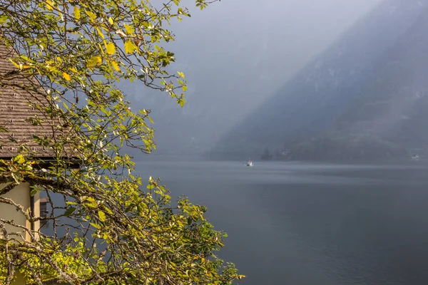 Πρωί Στο Hallstatt Στη Λίμνη Halstattersee Στην Αυστρία — Φωτογραφία Αρχείου