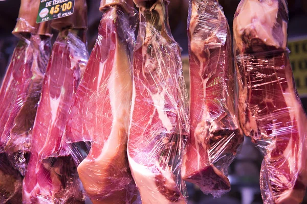Kött som visas för försäljning — Stockfoto