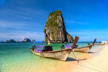 Kayalık dağ su, Ko çaldı Nok, Ao Phra Nang Beach, Ao Nang, Krabi, Tayland