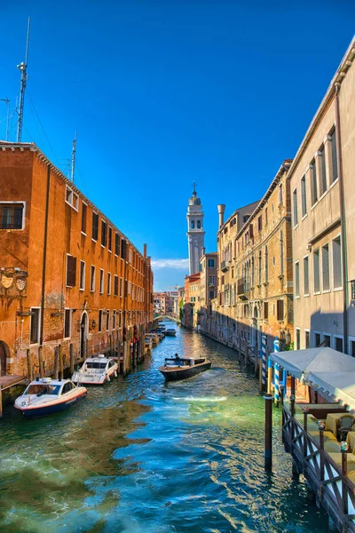 Scenic Canal Carabinieri Boats Venice Italy Hdr — Stock Photo, Image