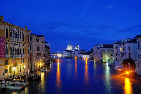 Canal Nocturno Venecia Con Hermosas Luces Venecia Italia Hdr —  Fotos de Stock