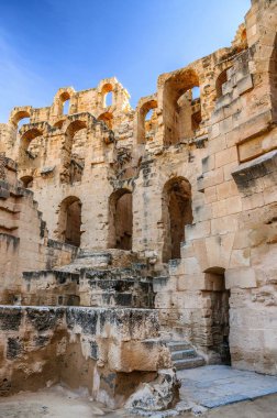 Kuzey Afrika 'daki en büyük stadyumun kalıntıları. El Jem, Tunus, UNESCO.
