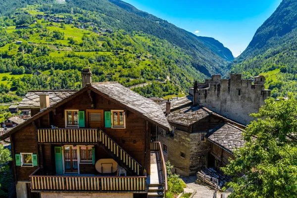 İsviçre Alpleri Köyü, Stalden, Staldenried, Visp, Wallis Valais İsviçre dağ evi