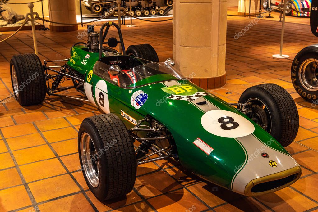 FONTVIEILLE, MONACO - JUN 2017: green LOTUS 25 FORMULA ONE F1 1962 in Monaco Top Cars Collection Museum.