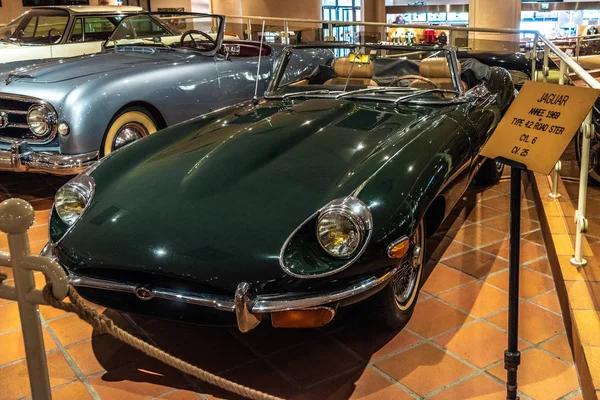 Fontvieille Monaco Juni 2017 Dunkelgrünes Jaguar Roadster Cabrio 1969 Museum — Stockfoto