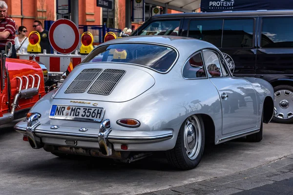 Alemania Limburgo Abr 2017 Silver Porsche 356 Coupe 1948 Limburg — Foto de Stock