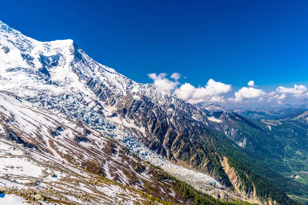 Сніжні гори Chamonix, Mont Blanc, Haute-Savoie, Alps, France — стокове фото