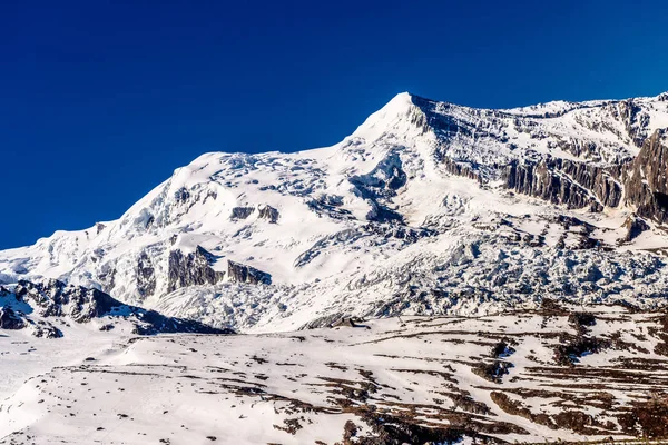 Snowy mountains Chamonix, Mont Blanc, Haute-Savoie, Alps, France — Stock Photo, Image