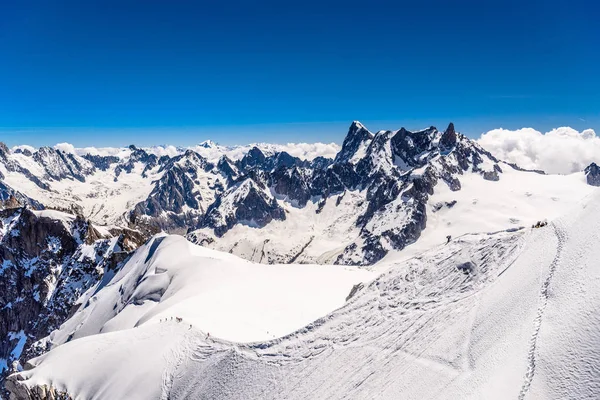 Montañas nevadas Chamonix, Mont Blanc, Alta Saboya, Alpes, Francia — Foto de Stock