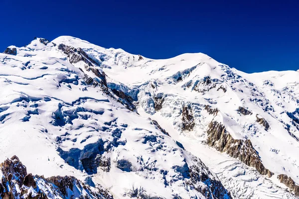 Snowy mountains Chamonix, Mont Blanc, Haute-Savoie, Alps, France — Stock Photo, Image