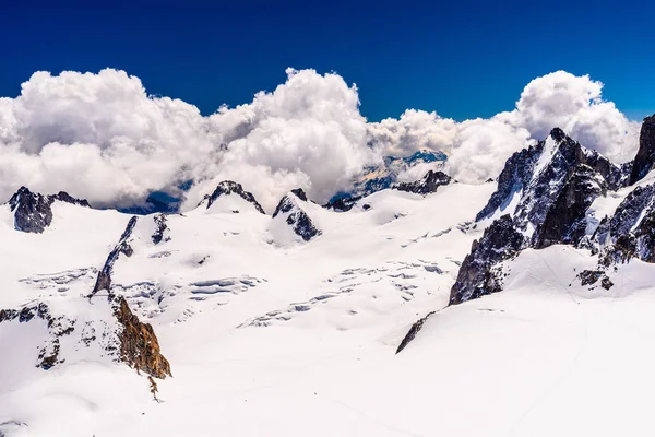 Snowy Mountains Chamonix, Mont Blanc, Haute-Savoie, Alpen, Frankrijk — Stockfoto