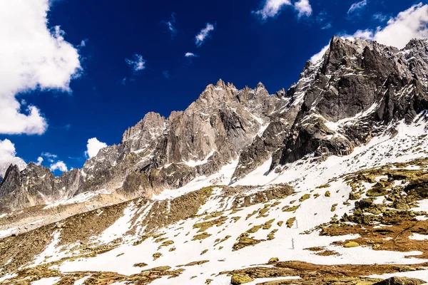Montañas nevadas Chamonix, Mont Blanc, Alta Saboya, Alpes, Francia —  Fotos de Stock