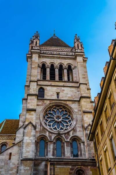 Katedrála svatého St Pierre v centru Ženeva, Švýcarsko — Stock fotografie