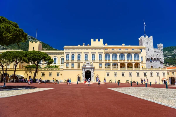 Pałac Księcia w Fontvielle, Monte-Carlo, Monako, Wybrzeże Kości Słoniowej, — Zdjęcie stockowe