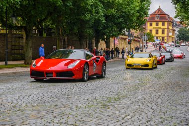 Almanya, Fulda - Jul 2019: kırmızı Ferrari 488 coupe Type F142m, İtalyan otomobil üreticisi Ferrari tarafından üretilen orta motorlu spor otomobil. Araba önemli bir dış ile 458 için bir güncelleme
