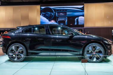 Frankfurt, Almanya - Eylül 2019: siyah Jaguar I-Space İngiliz otomotiv şirketi Jaguar Land Rover Jlr, Iaa International Motor Show Auto Exhibtion tarafından üretilen bir pil-elektrikli crossover Suv