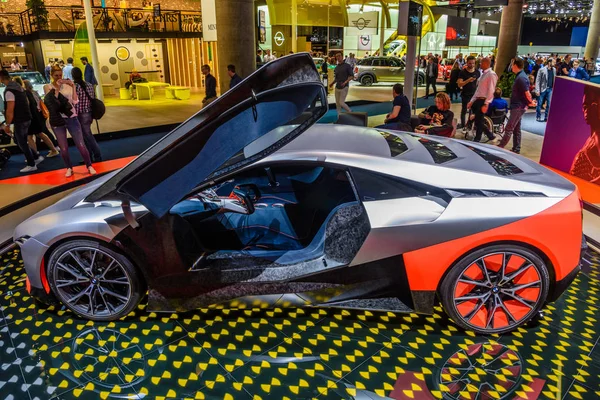 FRANKFURT, GERMANY - SEPT 2019: silver red BMW M NEXT VISION con — Stock Photo, Image