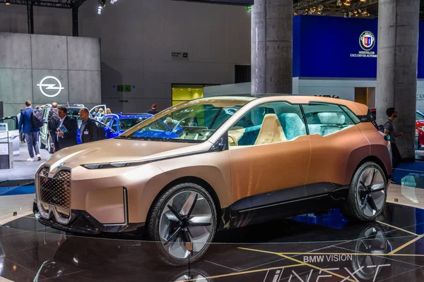 Frankfurt, Tyskland-sept 2019: rosa sand BMW Inext Concept elbil, IAA International motor show Auto Exhibtion — Stockfoto