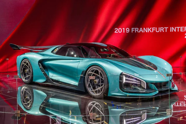 Frankfurt, Almanya - Eylül 2019: mavi masmavi Hongqi S9 - Çin'den 1400 hp ile elektrikli supercar, Iaa Uluslararası Motor Show Auto Exhibtion