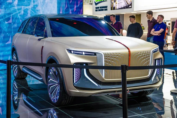 Frankfurt, Deutschland - sept 2019: sand golden silber hongqi e115 suv china electric concept car, iaa international motor show auto exhibition — Stockfoto