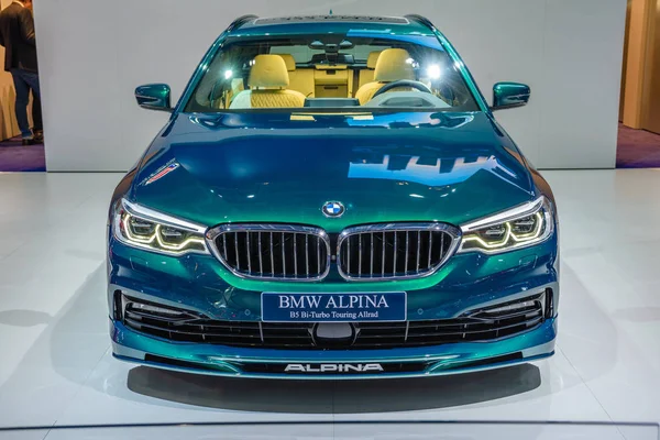 FRANKFURT, ALLEMAGNE - SEPT 2019 : vert émeraude BMW ALPINA B5 BI-TURBO TOURING ALLROAD G31, IAA Salon International de l'Auto Exposition — Photo