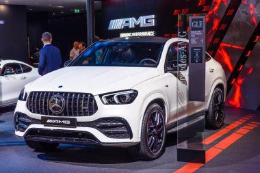 Frankfurt, Almanya - Eylül 2019: beyaz Mercedes-Benz Amg Gle 53 4matic Suv, Iaa International Motor Show Auto Exhibtion