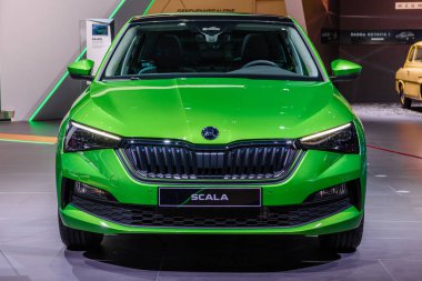 Frankfurt, Almanya - Eylül 2019: Vizyon Rs dayalı kireç yeşili Skoda Scala emlak vagon kombi aile otomobili, Iaa Uluslararası Motor Show Auto Exhibtion