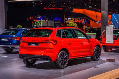 Frankfurt, Almanya - Eylül 2019: kırmızı Skoda Kamiq subcompact crossover Suv, Iaa International Motor Show Auto Exhibtion