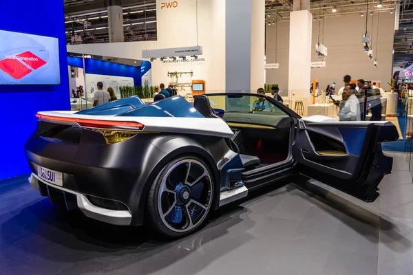 FRANKFURT, ALEMANIA - SEPTIEMBRE 2019: concepto negro blanco SEKISUI coche cabrio eléctrico, IAA Salón Internacional del Automóvil Auto Exposición — Foto de Stock